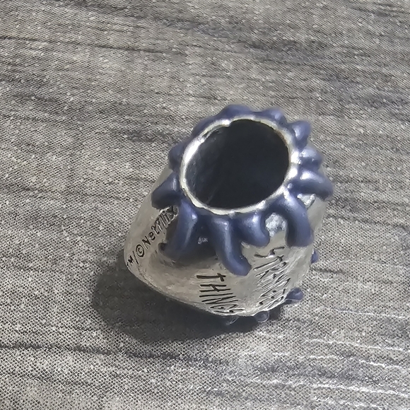 Pandora Stranger Things Glow-in-the-dark Heart Charm - Picture 8 of 10